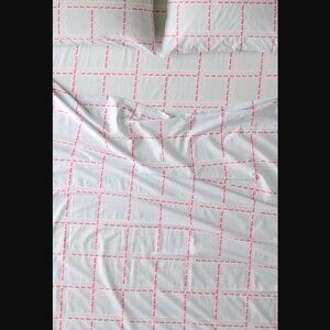 Urban Outfitters Briar White w. Pink Lila Floral & Blue Gridded Queen Sheet Set